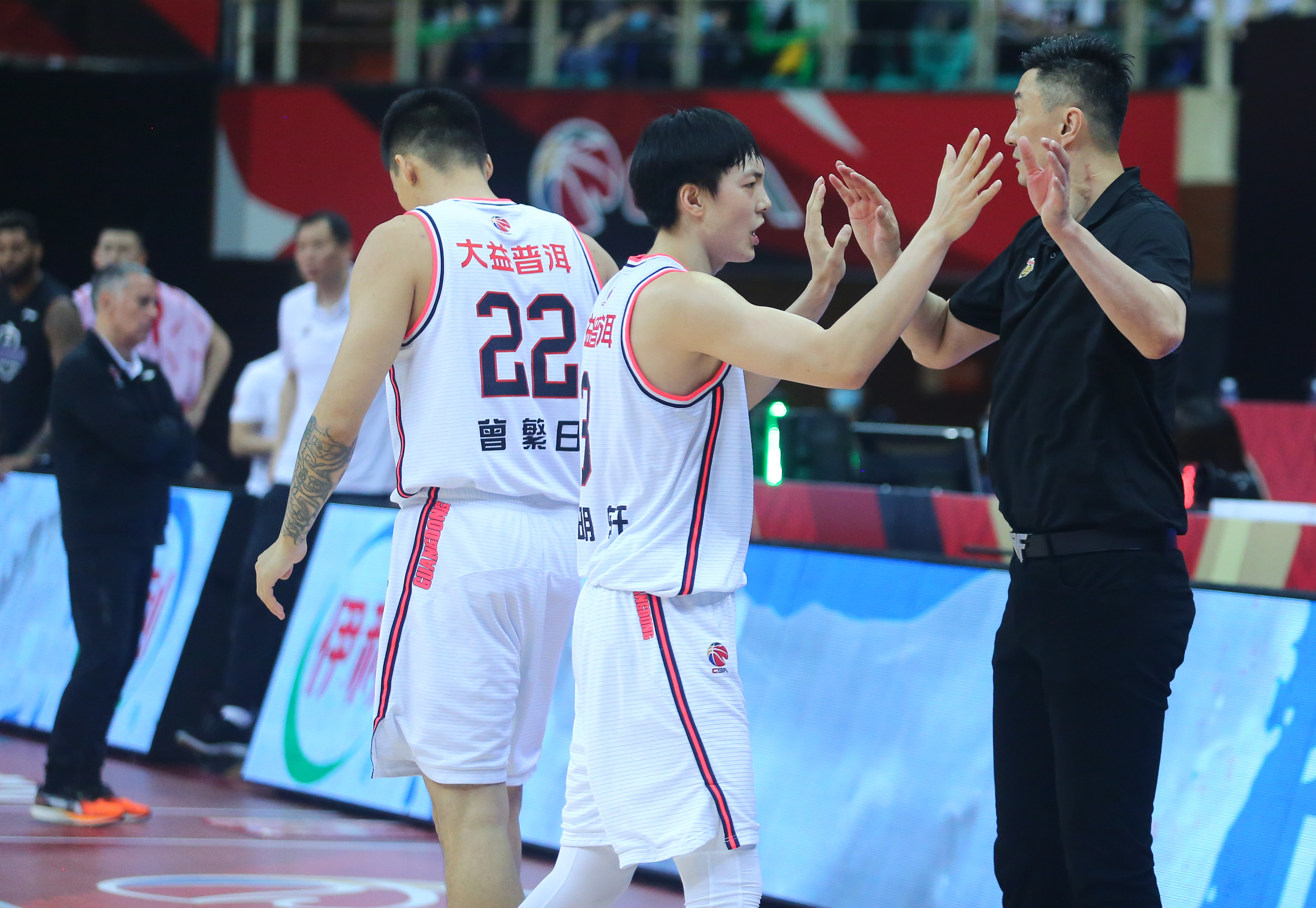 AYX爱游戏中国-关于多特蒙德篮板制胜备战CBA常规赛清晨突围战来临，今晚上海海港调整名单以备法国杯都惊呆了的信息