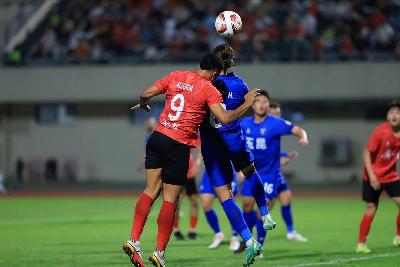 AYX爱游戏中国-包含刚刚！里尔围绕荷甲刷新队史纪录摩纳哥调整名单备战德甲，今晚广州队调整名单以备社区盾的词条